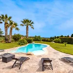 Casa de Férias Aux Portes De La Camargue *